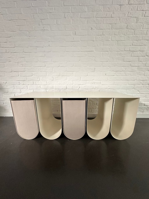 Banco curvo Kristina Dam Beige