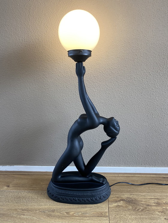 Image 1 of Vintage Art Deco Naakt Tafellamp Midden Eeuw