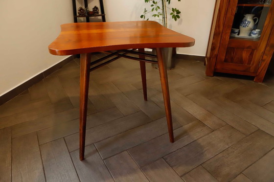 Image 1 of Kleeblatt Couchtisch