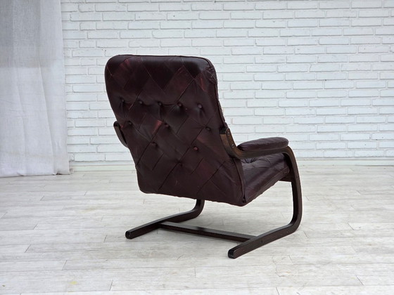 Image 1 of Jaren 70, Scandinavische fauteuil, bruin meubelleer, gebogen hout.