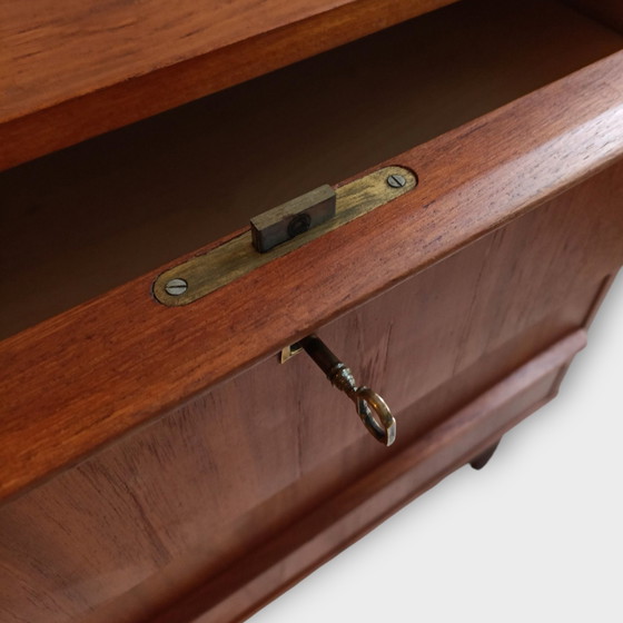 Image 1 of Deense Teak Ladekast