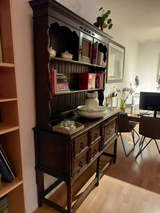Image 1 of Credenza/vetrina gallese antica in rovere, in stile giacobino.