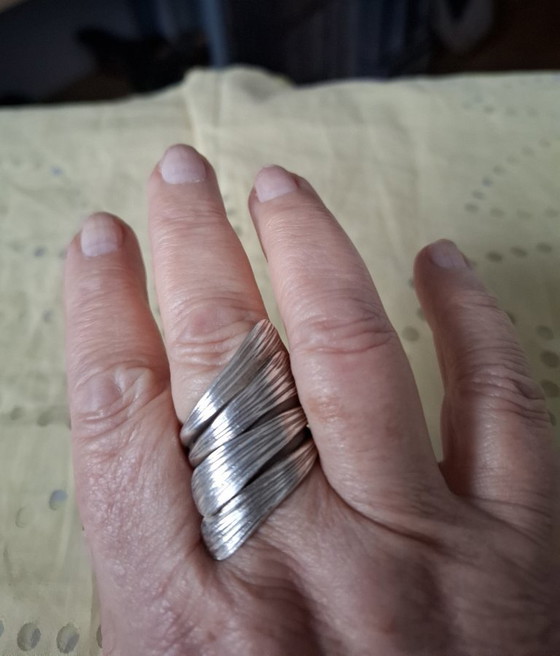 Image 1 of Grote, massief zilveren ring met dubbele band en vier secties, maat 62/64 (verstelbaar).