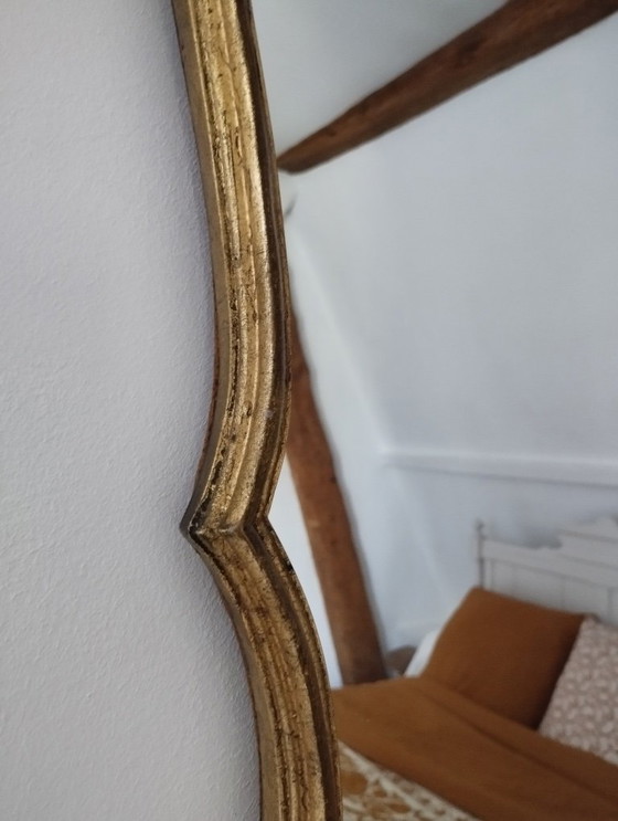 Image 1 of Ancien grand miroir violoné en bois doré style Rocaille Louis XV