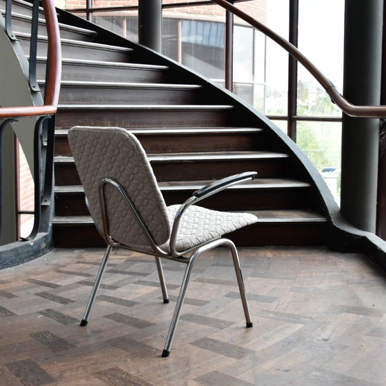 Image 1 of Der weiße Sessel