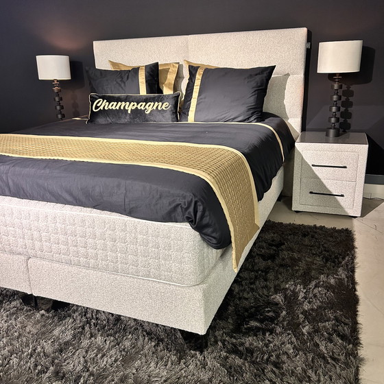 Image 1 of Serta Boxspring Lounge