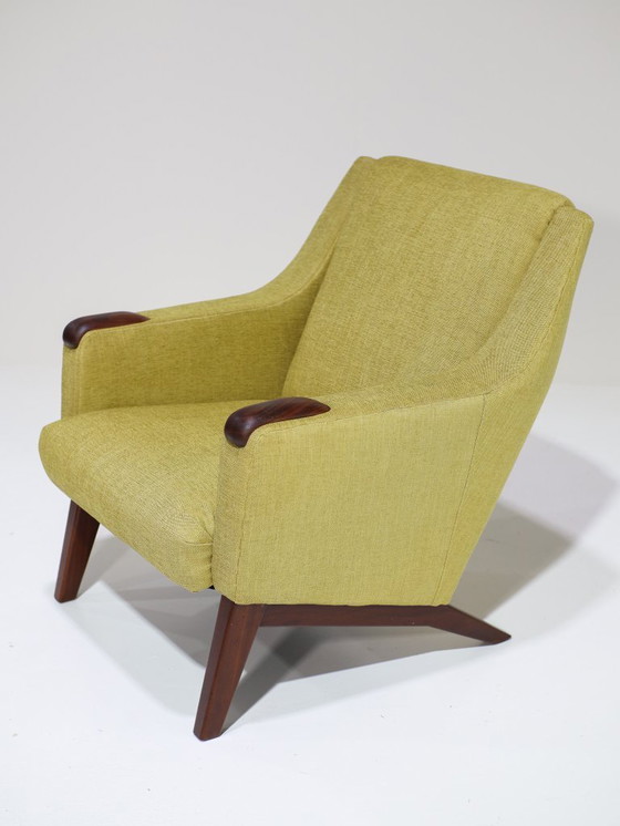 Image 1 of Poltrona vintage danese in teak gialla