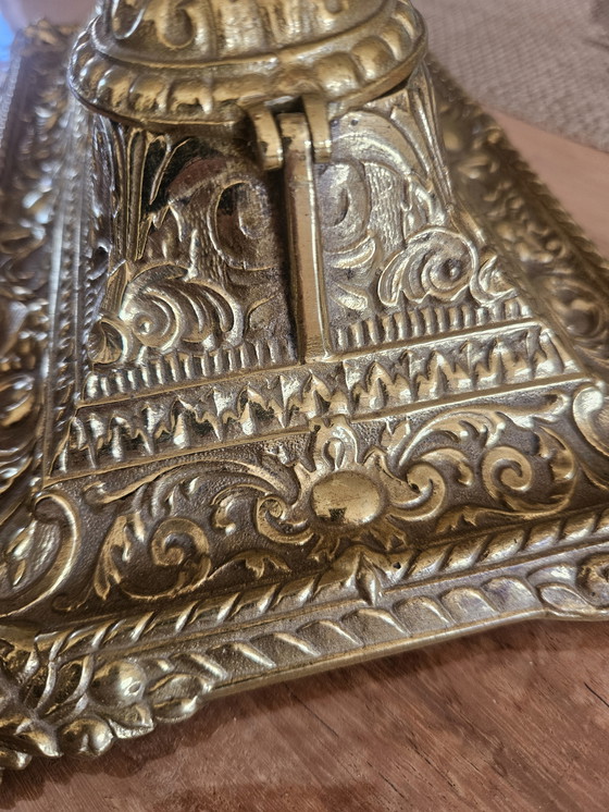 Image 1 of Antique French double desk inkwell – D.L. n°9 Déposé – Cast bronze with gilding, ca. 1880–1890