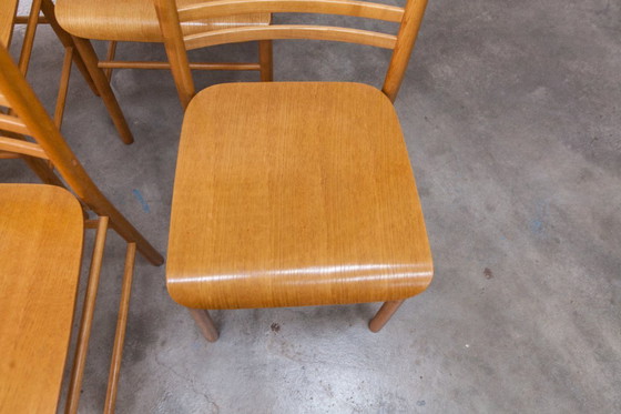 Image 1 of Danish modernist set: convertible round table (114/154cm) + 4 matching chairs, 1980