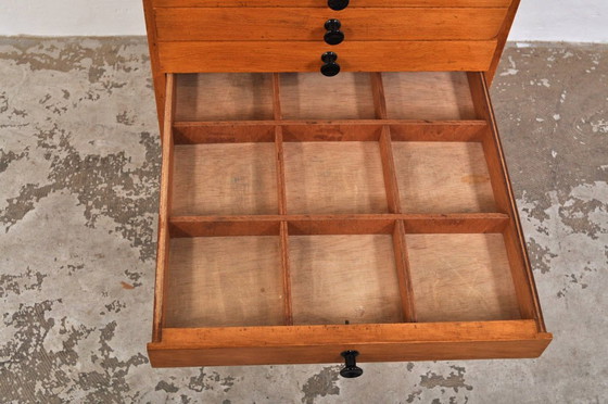 Image 1 of Vintage beukenhouten schoolkast / ladekast, 1950s