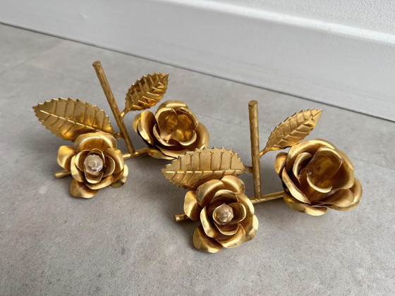 2x Italiaanse Vintage Vergulde Rozen Kandelaars - Hollywood Regency – Kandelaars en kaarsen, Gold, Metal (photo 3 of 10)