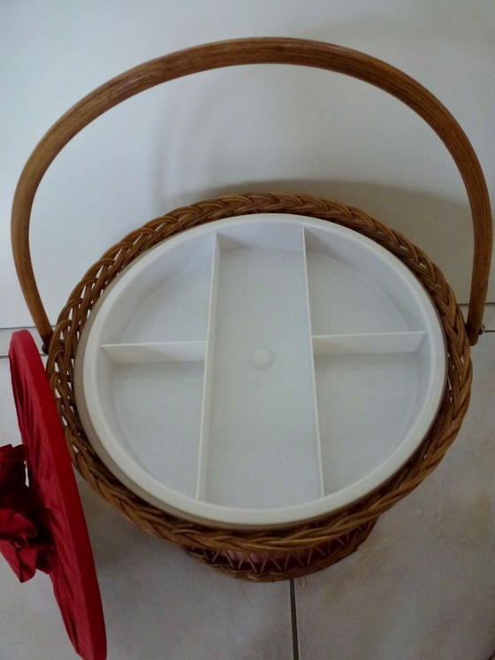 Image 1 of Leuke vintage jaren 70 naaimand / naaikorf, origineel en compleet.