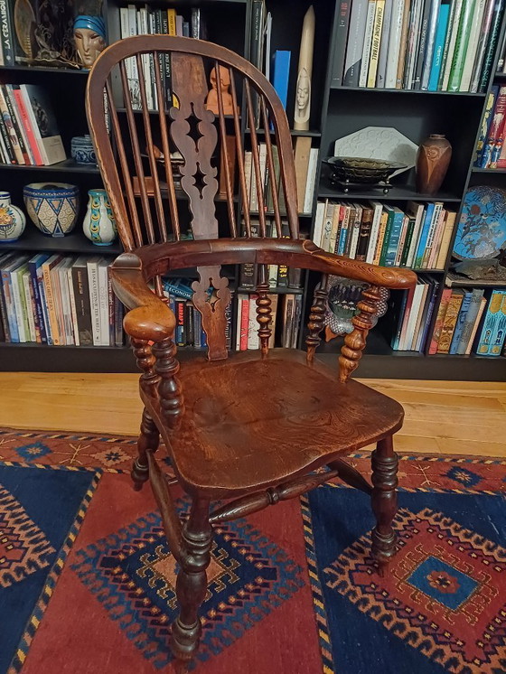 Image 1 of Windsor armchair in elm, circa 1840-1850