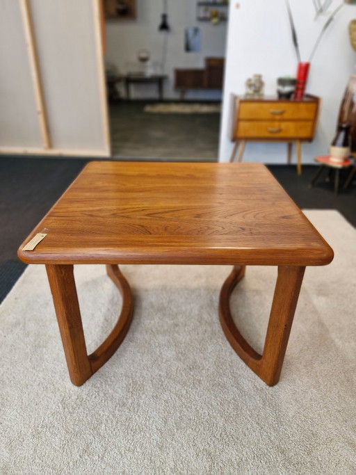 Table basse design danois en teck, années 70, Niels Bach