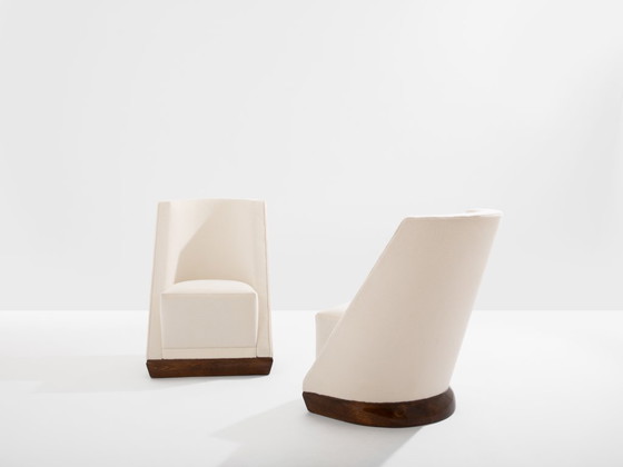 Image 1 of Louis Sognot paar modernistische fauteuils walnoot wit alpaca 1927