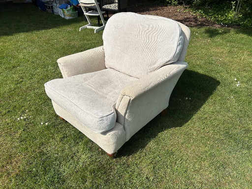 Sillón. (tapicería de lino)