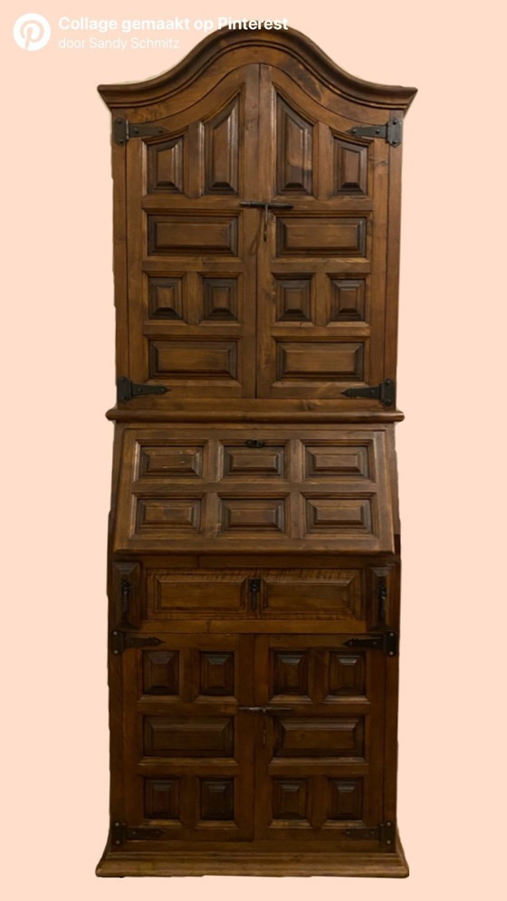 Image 1 of Gabinete de secretaria antiguo de madera maciza de estilo neoespañol