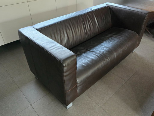 Seat 2.5 people