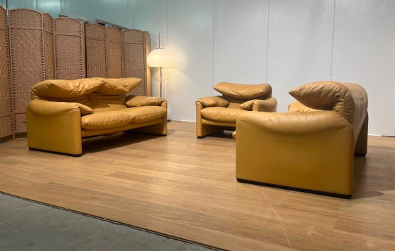 Image 1 of Cassina Maralunga Leer Set 2x 2-Zits + Fauteuil Nieuwstaat