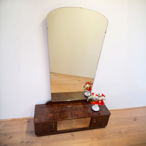 Miroir intégral, Commode à miroir avec porte coulissante en verre en bouleau flammé, années 1950, Restauré