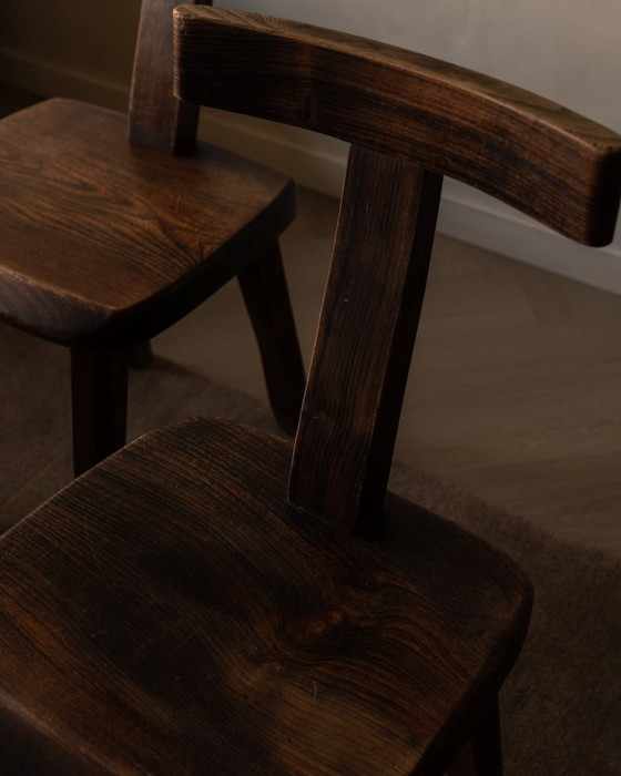 Image 1 of Set of 3 Vintage “T” Dining Chairs by Aranjou, France (c.1960s) – Stained Elm, Brutalist Sculptural