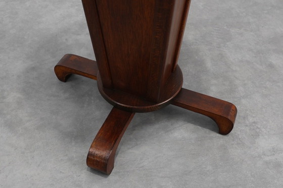 Image 1 of Mesa auxiliar redonda Art Déco de roble, Francia, años 30