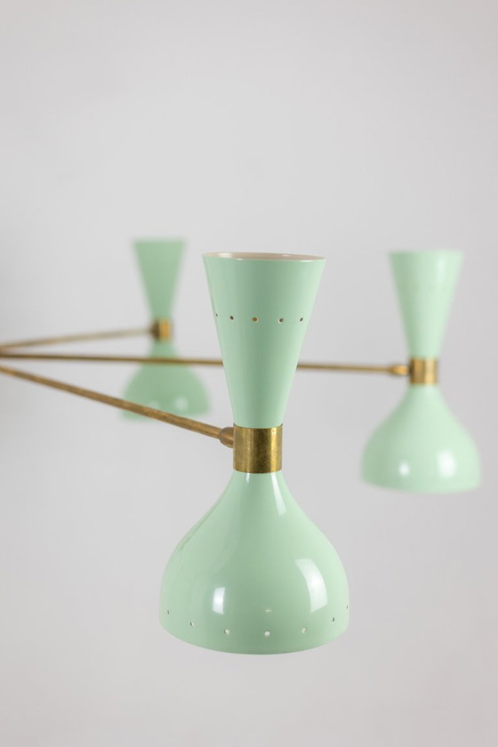 Image 1 of Lustre rayonnant de forme diabolo à 12 lumières. Contemporain.