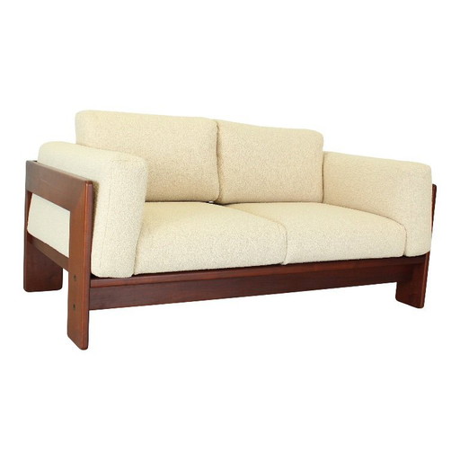 restored "Bastiano" two-seater sofa in off-white boucle and walnut by Afra and Tobia Scarpa for Gavina, 1966