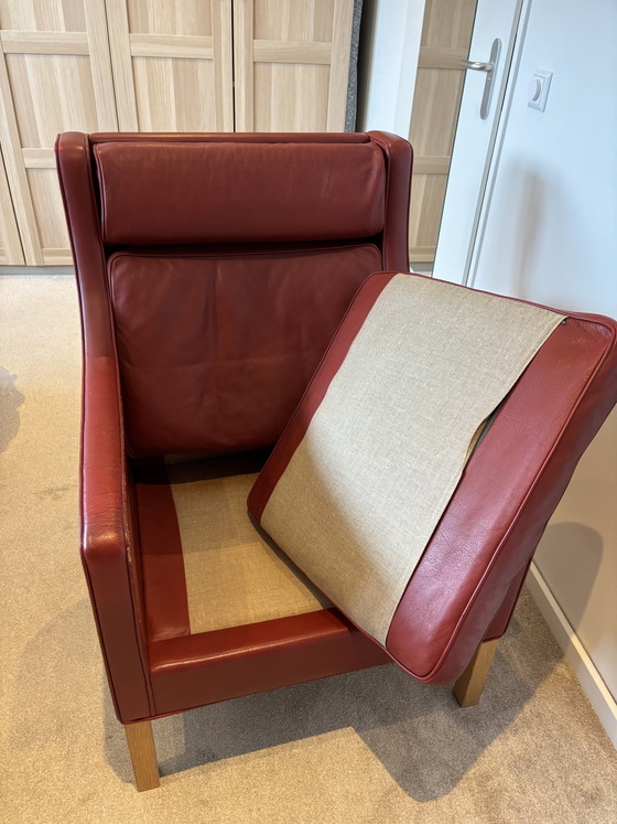Borge Mogensen 2431 – Børge Mogensen, Fauteuils, Leather, Wood (photo 5 of 7)