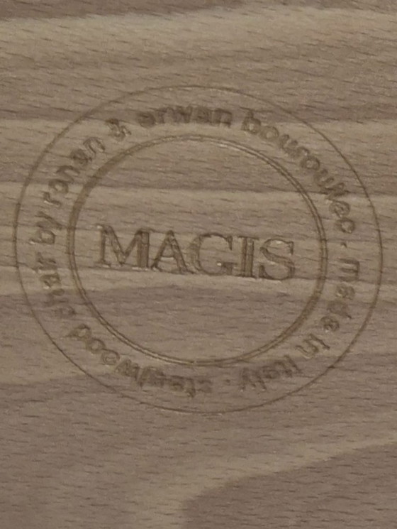 Image 1 of 32 stoelen MAGIS