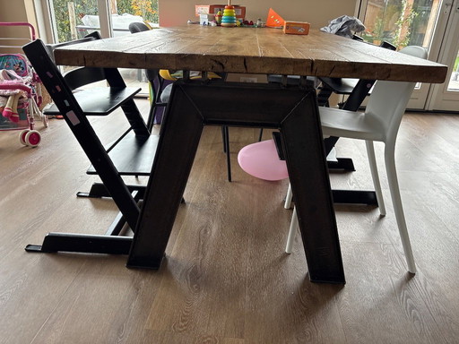 Robuster Eichentisch 220*100