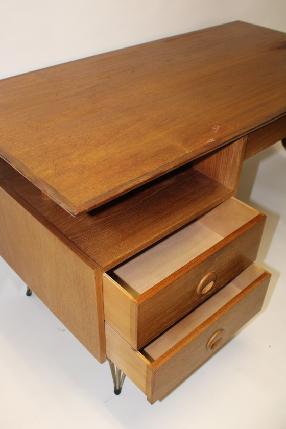 Image 1 of Escritorio de teca moderno de mediados de siglo: Louis Van Teeffelen para Wébé (década de 1950)