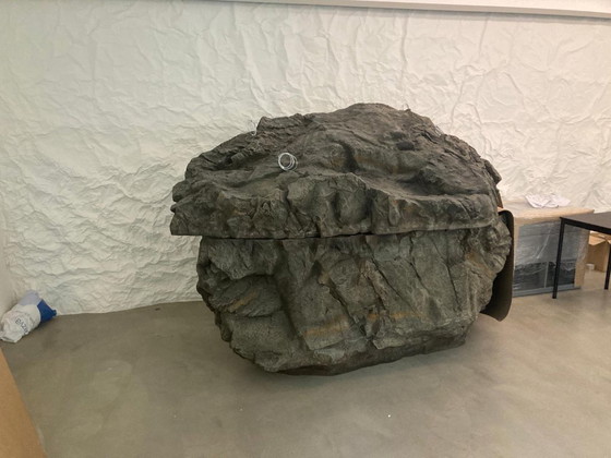 Image 1 of Op maat gemaakte sculpturale toonbankset met zwevende LED-verlichting – Concept Store / Gallery Pieces