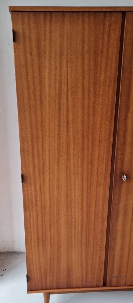 Image 1 of Armario de mediados de siglo