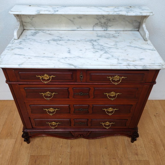Image 1 of Commode ancienne de salle de bain avec plateau en marbre