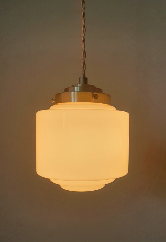 Image 1 of Vintage Art-Deco hanglamp van roze pastel opaline glas.