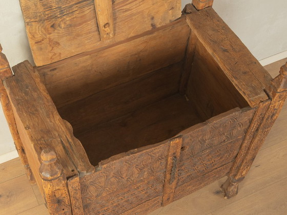 Antieke bruidskist uit de Swat-vallei – Opbergkast, Iron, Wood (photo 6 of 9)