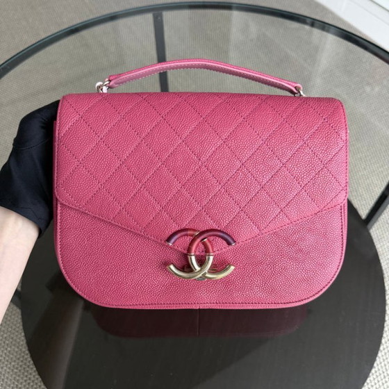 Image 1 of Borsa Chanel Coco Curve Cuba - 25 cm in pelle trapuntata color caviale rosa con finiture dorate Serie 25