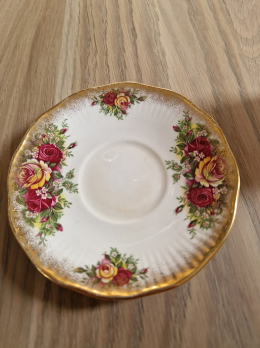 Soucoupe à tasse de l'Angleterre élisabéthaine – servies, Porcelain (photo 2 of 5)
