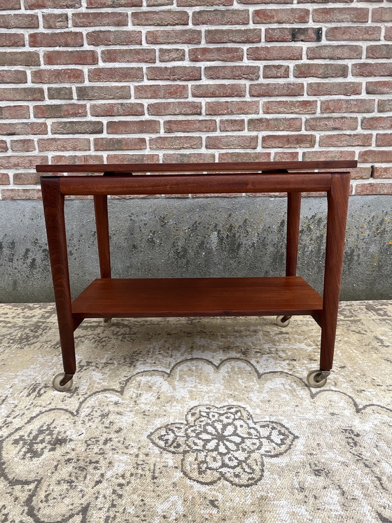 Image 1 of Tavolino laterale vintage danese in teak, carrello di metà secolo, tavolino laterale