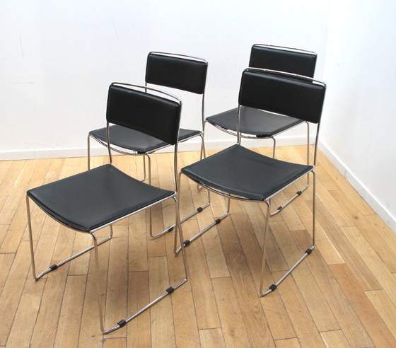 Image 1 of Suite aus 4 Design-Esszimmerstühlen