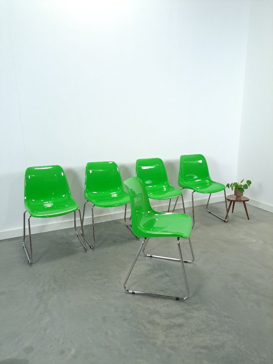 Image 1 of Set groene kunststof chromen buisframe stoelen Helmut Starke Zweden