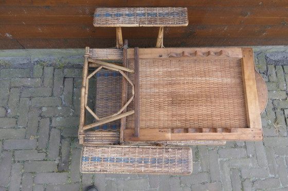 Image 1 of prachtige antieke Franse lounge ligstoel, gemaakt van rotan en bamboe