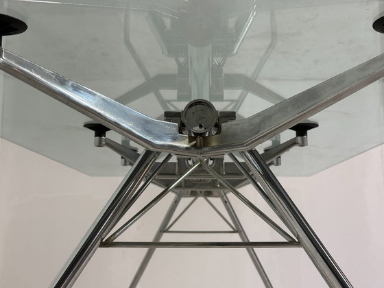 Tecno Nomos — design Sir Norman Foster, 1986 – Dining tables, Glass, Metal (photo 7 of 11)