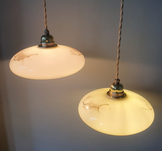 Set di 2 Lampade a Sospensione Vintage in Opalina Marmorizzata – Metal (photo 14 of 22)