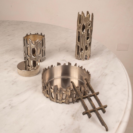 Set da tavola brutalista in bronzo argentato di Morbelli, Italia, anni '70 – Arte, Scrivanie (photo 12 of 18)