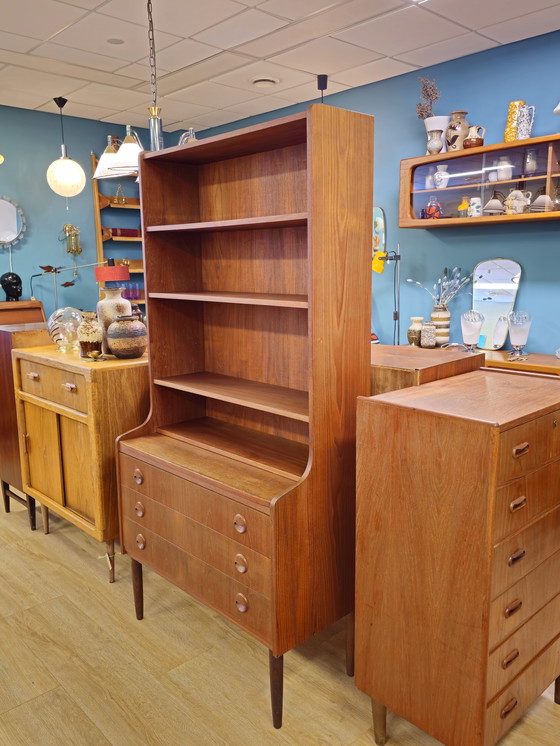 Image 1 of Vintage Deense Boekenkast Openkast Ladekast