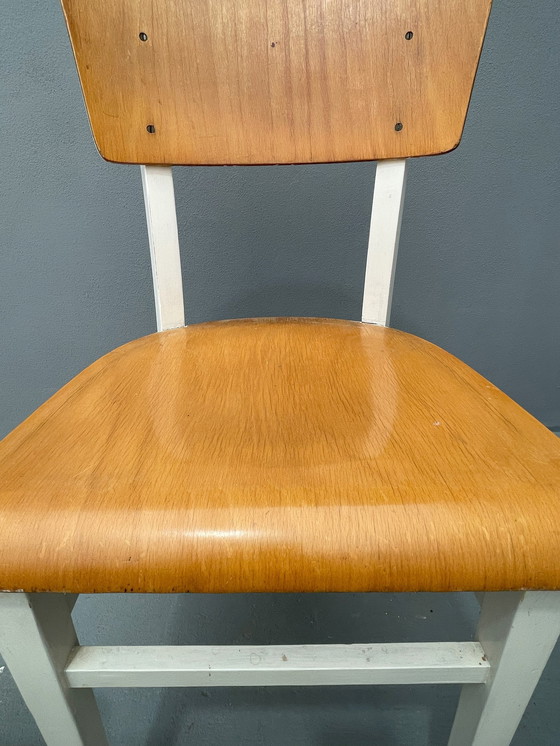 Image 1 of Chaises de cuisine rétro en bois, années 1950, Tchécoslovaquie, lot de 3