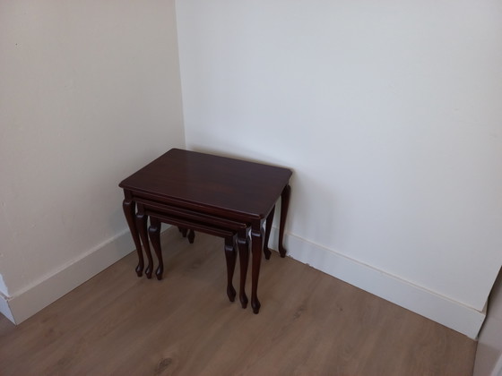 Image 1 of Nestbaar bijzet tafel