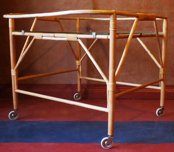 Bamboe en matglazen serveerwagen, jaren 50-60 – Salontafels, Glass (photo 4 of 6)